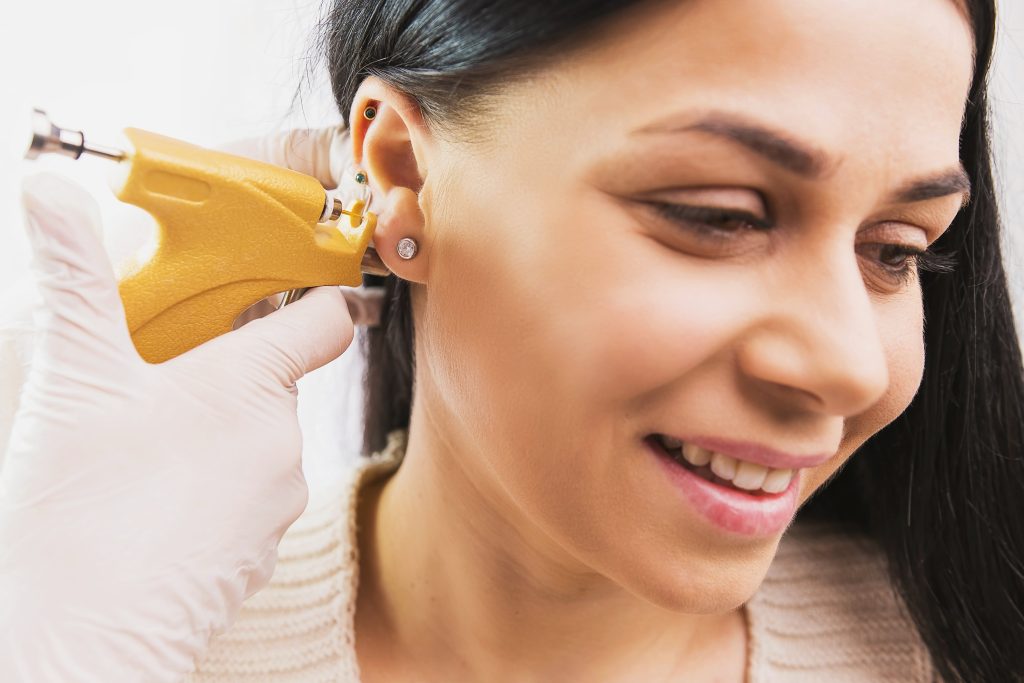 ear piercing in mumbai